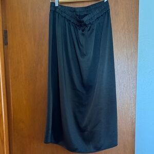 GAP Black Midi Skirt